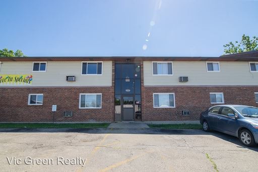 Primary Photo - 735 Trumbull St