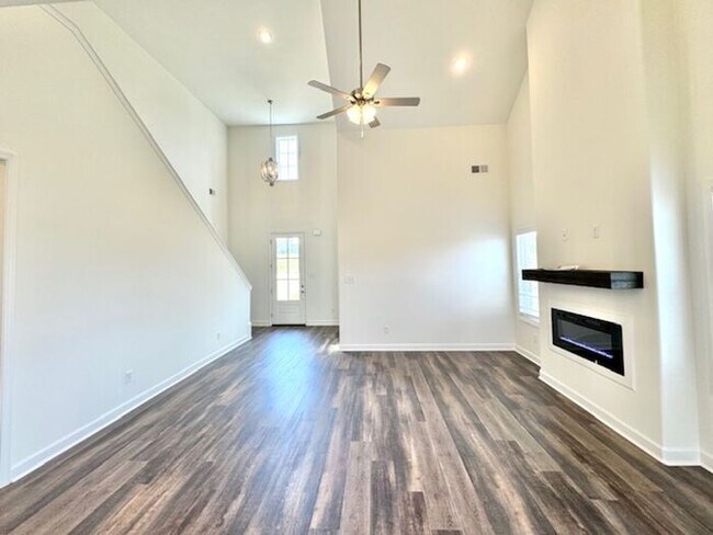 Building Photo - OPEN HOUSE! Now Leasing 4br/2.5 bath- Oakland- New Construction