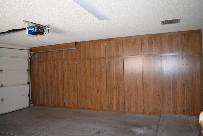 Building Photo - 12411 W Foxfire Dr