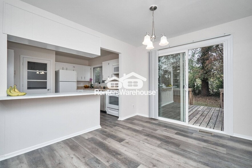 Building Photo - 2204 Helsley Ave