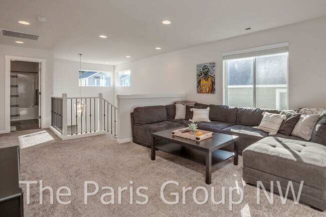 Building Photo - Stunning 2021 Edgewood Home in Westridge *...