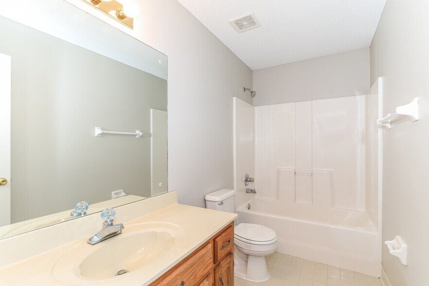 Building Photo - 661 Shelley Renee Ln