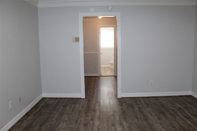 Building Photo - 2914 Pitzlin St