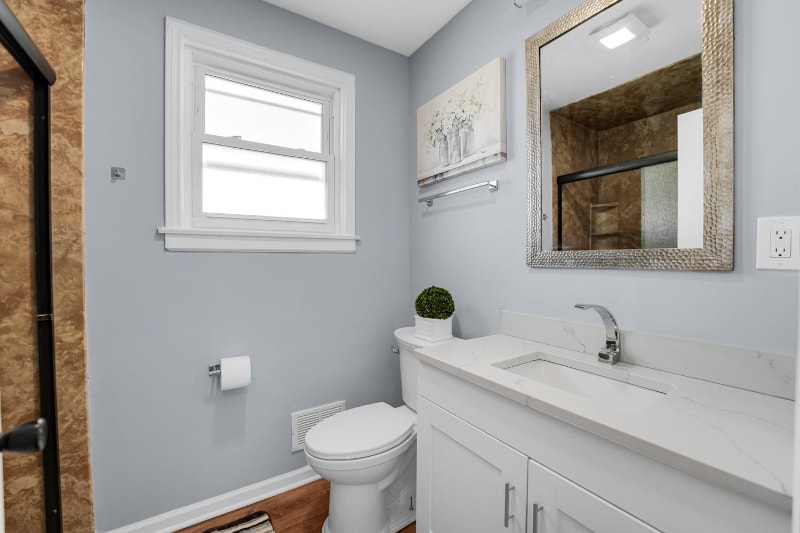 Building Photo - 3522 George St