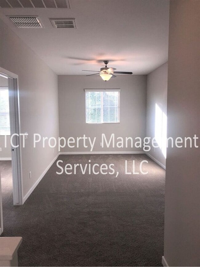 Building Photo - Gorgeous Home In Gated Gilbert Community!