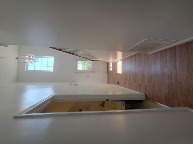 Building Photo - 101 Hemlock Ct