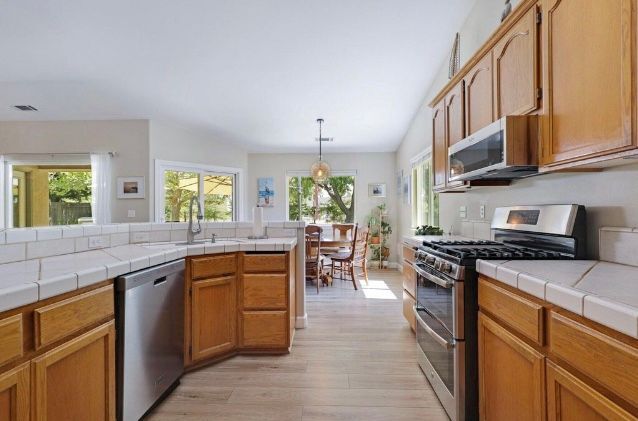 Building Photo - 4469 Rose Terrace Dr