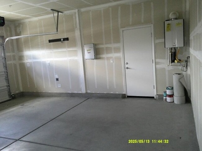 Building Photo - 670 Wisteria Ln