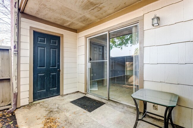 Building Photo - 6001 Reims Rd