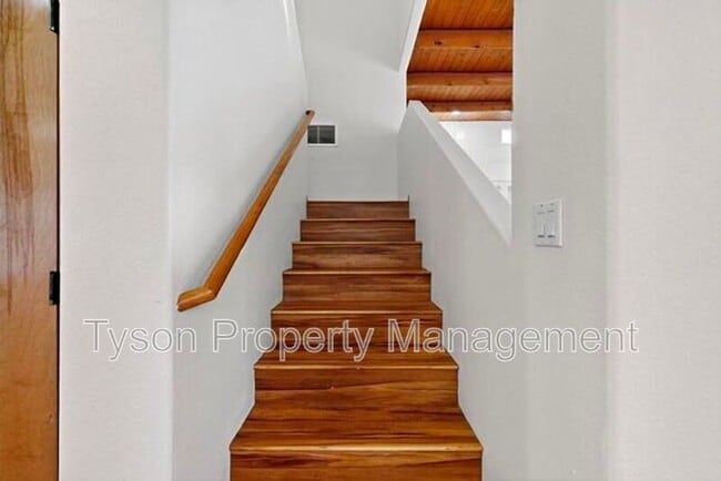 Building Photo - 10909 Pasquale Dr NW