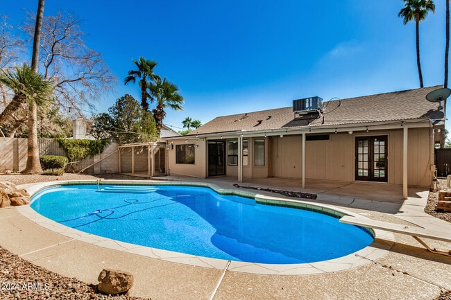 Building Photo - 3128 E Charleston Ave