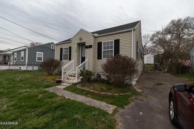 Building Photo - Updated North Knoxville Gem | Massive Fenced Yard & Prime Location!