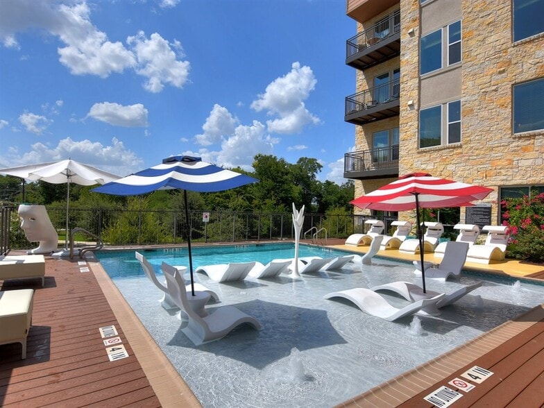 Building Photo - 1900 Barton Springs Rd