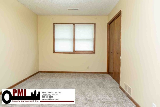 Building Photo - 3800/3802 Keith Cir