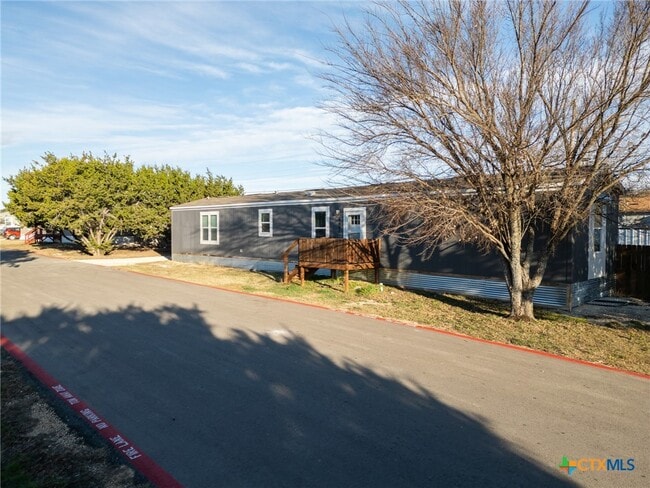 Building Photo - 2963 Barr Ln