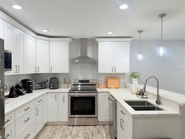 Building Photo - 4312 Silver Falls Dr