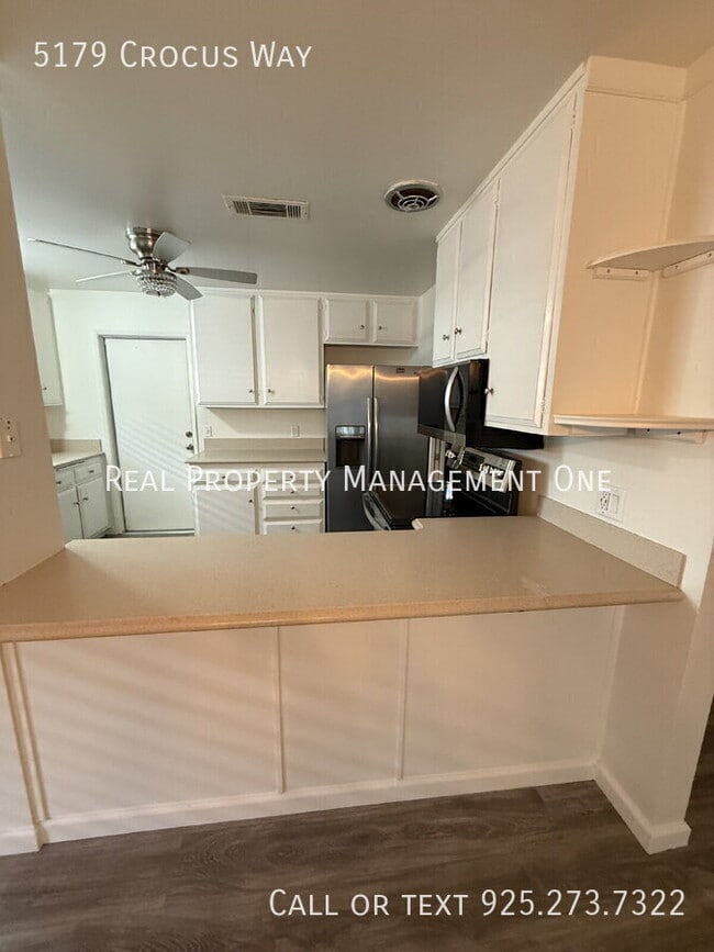 Building Photo - 5179 Crocus Way