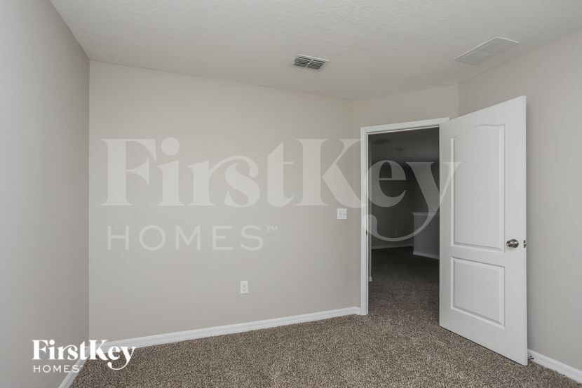 Building Photo - 15413 Auburn Woods Ln