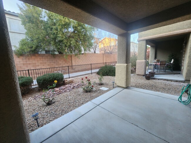 Building Photo - Beautiful Southwest Home in Las Vegas