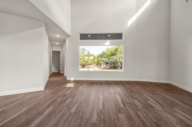 Building Photo - 118 Cap Rock Dr