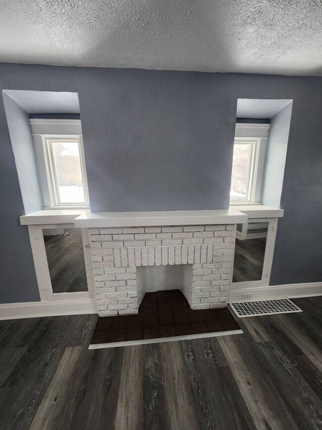 Building Photo - 1140 E 144th St