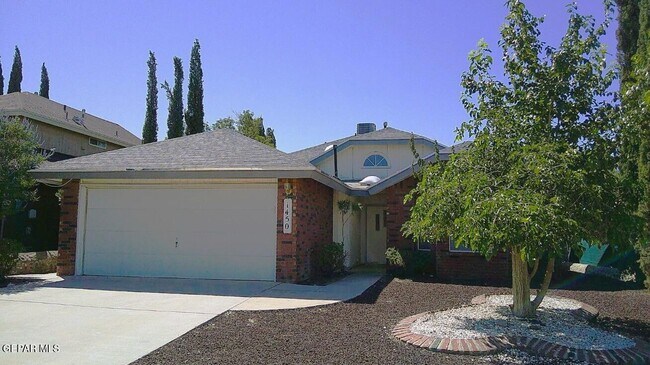 Building Photo - 1450 Plaza Roja Ct