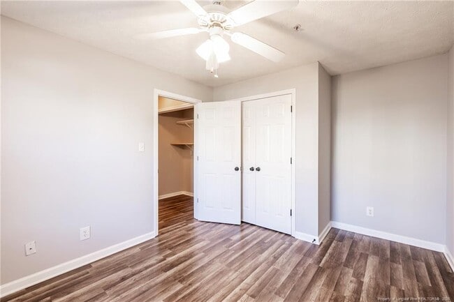 Building Photo - 350 Bubble Creek Ct