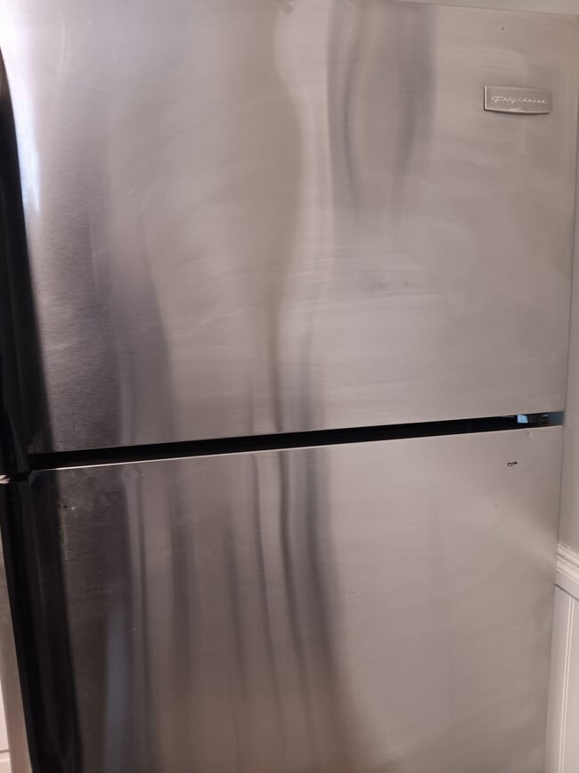 Building Photo - 280 Plainfield St