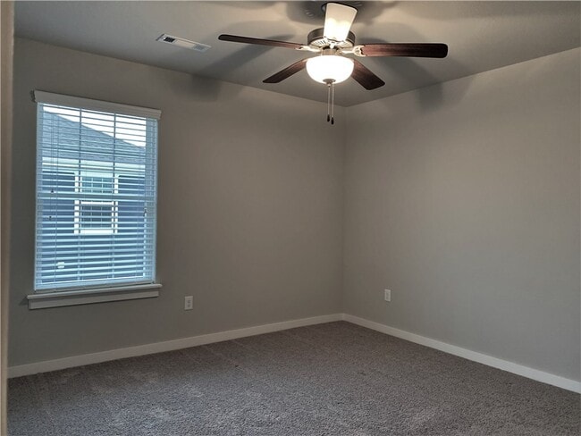 Building Photo - 3901 SW Peachwood Dr