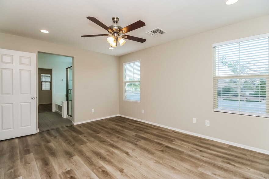 Building Photo - 495 N Ranger Trail