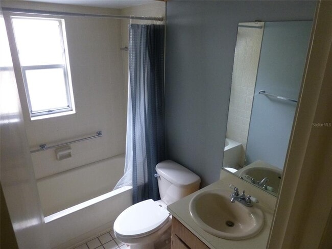 Building Photo - 2822 Whitehall Dr