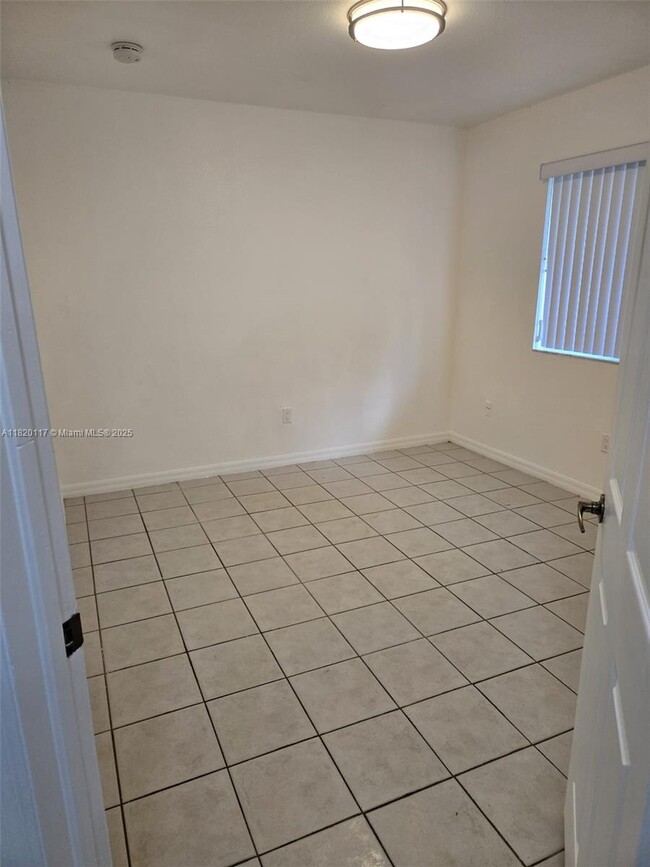 Building Photo - 20137 SW 88th Ct