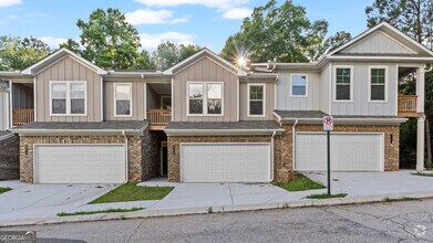 Building Photo - 2586 Mls Cmn Dr