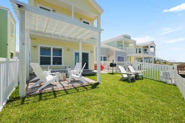 Building Photo - 106 Las Joyas Blvd