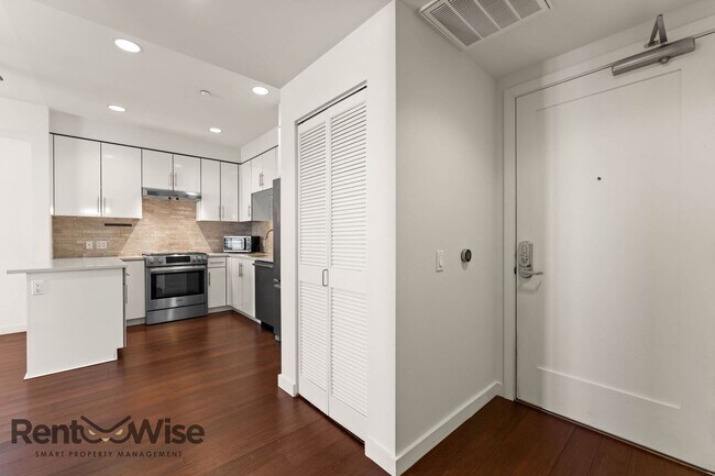 Building Photo - 50 Jerrold Ave