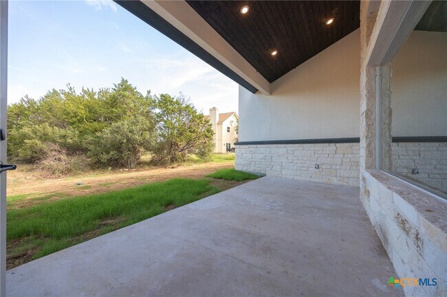 Building Photo - 118 Cap Rock