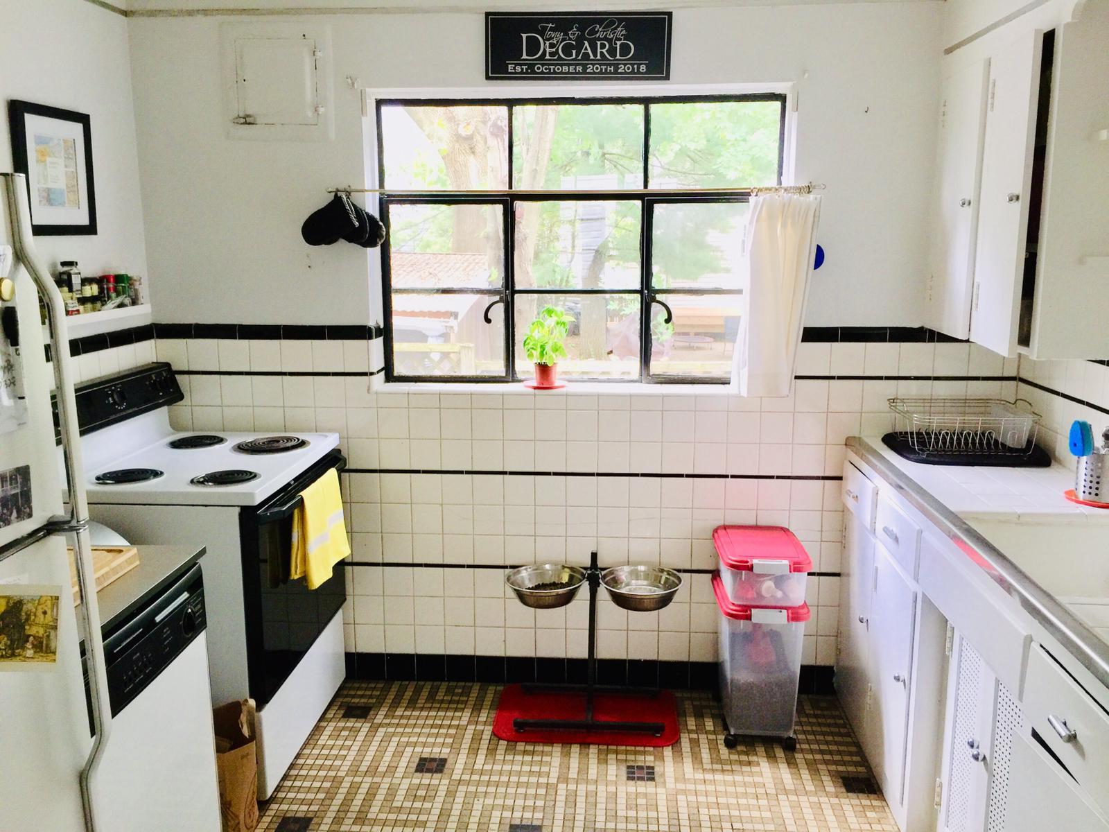 Kitchen - 1614 Ferndale Pl