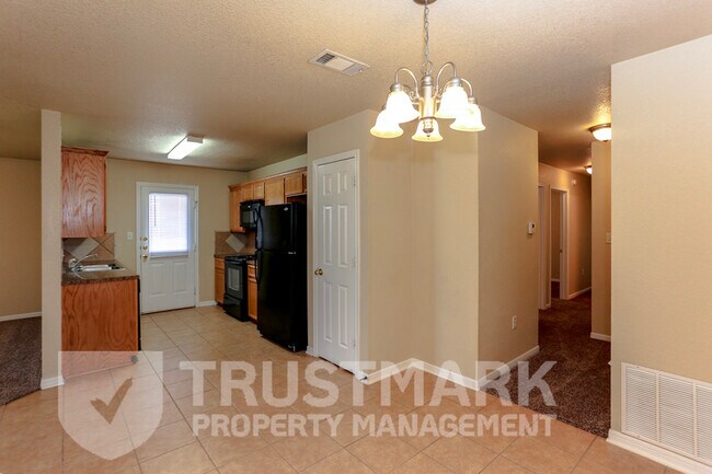 Building Photo - 4202 Elms Run Cir