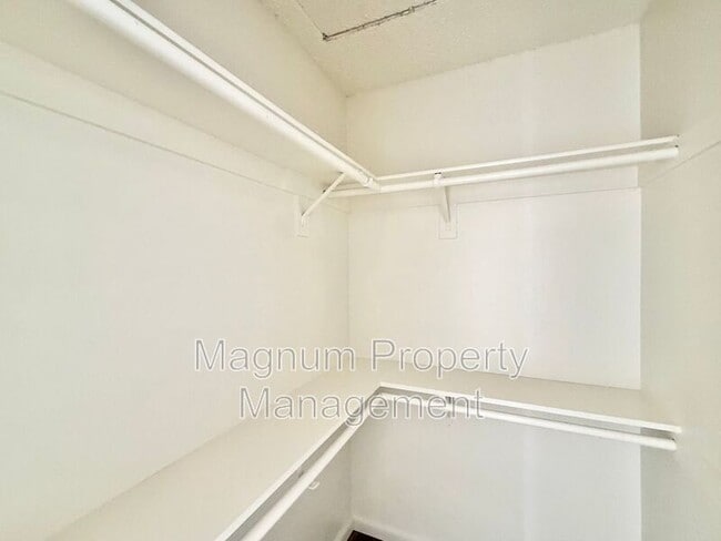 Building Photo - 24690 Rugby Ln