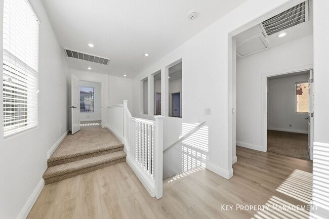 Building Photo - 956 Via Canale Dr