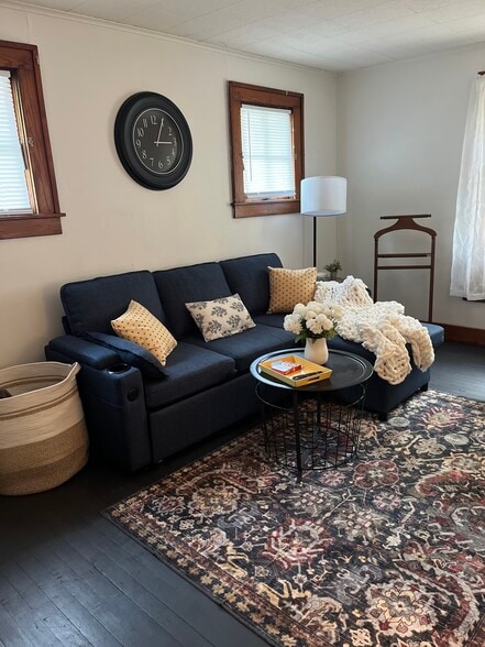 Building Photo - 52 West St