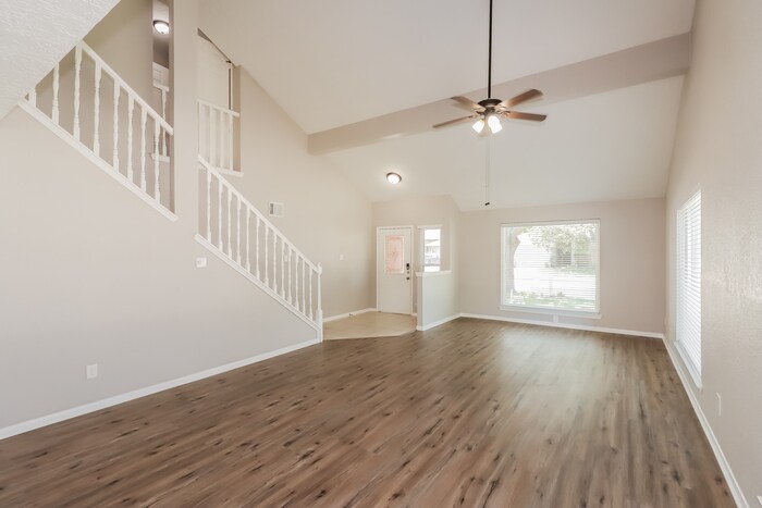 Building Photo - 2326 Old Dixie Dr