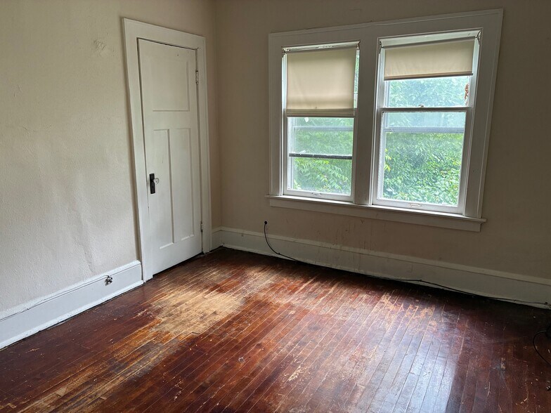 Bedroom 3 - 3702 N 15th St
