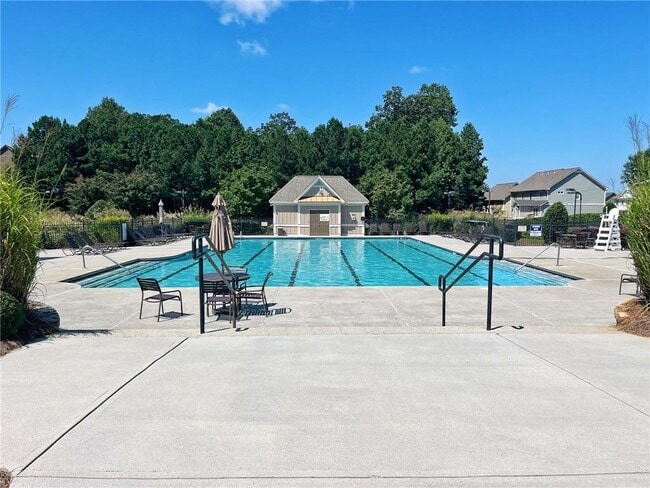 Building Photo - 525 Grove Field Ct NW