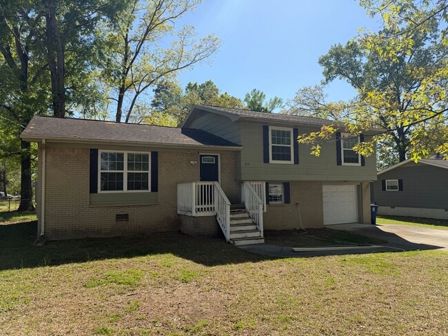 Building Photo - East Brainerd