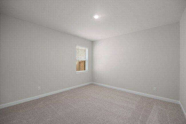 Building Photo - 3206 Banyan Dr
