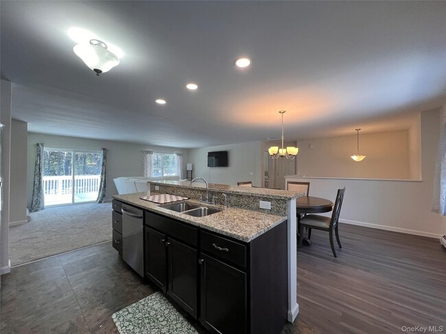 Building Photo - 26 Summit Dr