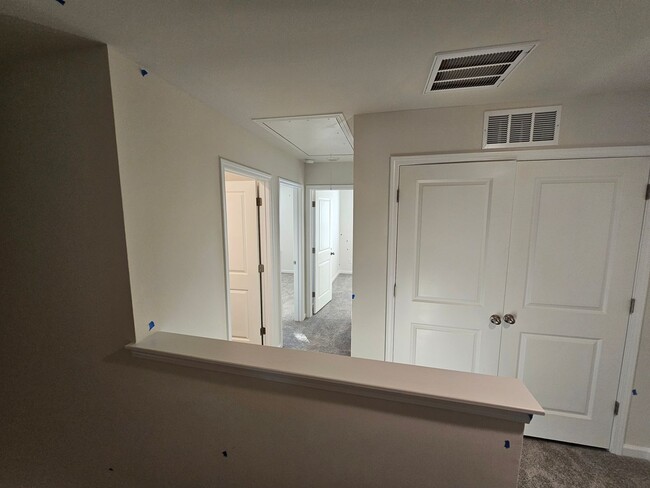 Building Photo - Brand New Townhome in Charlotte