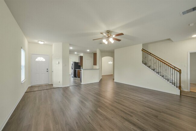 Building Photo - 10502 Chestnut Path Way