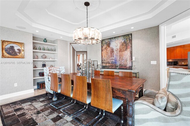 Building Photo - 16051 Collins Ave